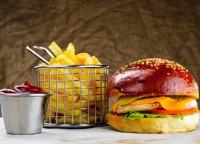 Бургер-Бум: 10 заведений в Киеве, где готовят бургеры