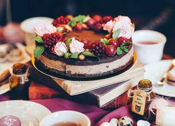 Частичка Европы в Ивано-Франковске - Mondays Cafe&Store