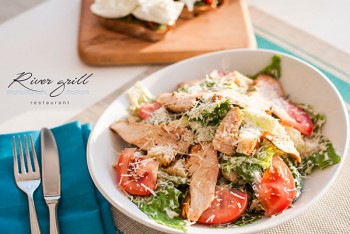 Романтический отдых у воды: River Grill на Русановской набережной