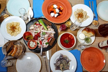 Кохання та кухня: підвищуємо градус романтики з рестораном 