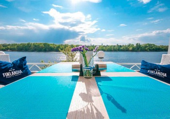 Любов, романтика і Дніпро - ресторан River Grill на Русанівці