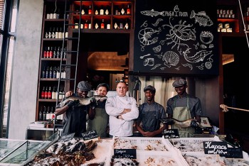 Нове місце (Київ): фішбар Риба-Пила на Палаці Україна