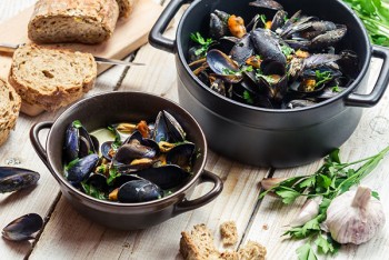 Мідії в ресторанах Києва - де спробувати морський делікатес