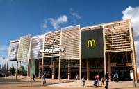 Самые интересные и необычные рестораны McDonald's в мире